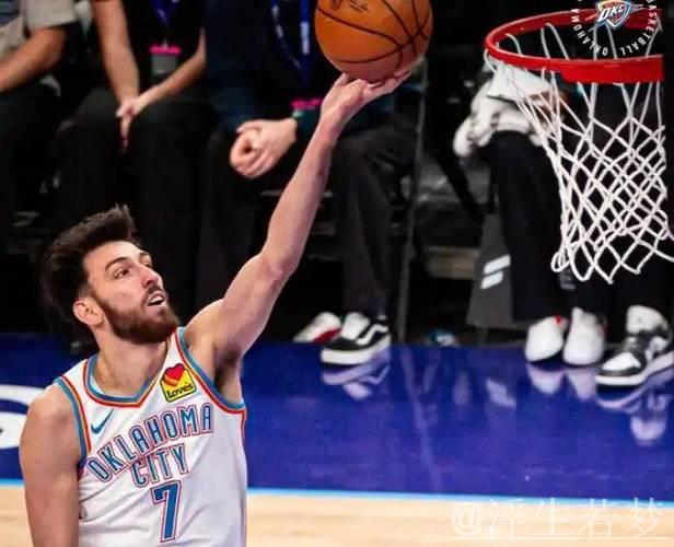 雷霆横扫爵士 豪取15连胜 雷霆横扫爵士 豪取15连胜